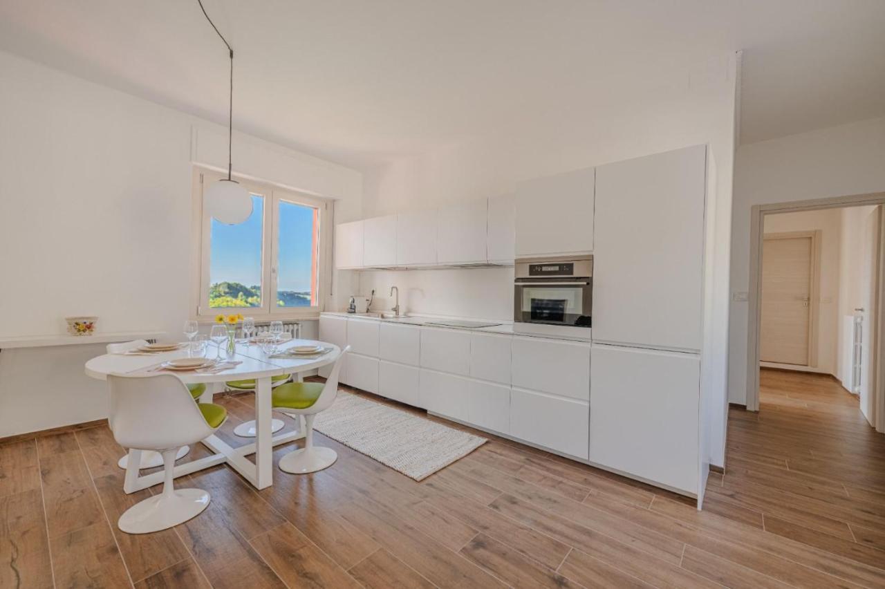 Apartamento Casa Rafanelli Monforte dʼAlba Exterior foto
